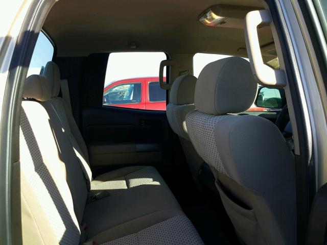 5TFRM5F16AX017953 - 2010 TOYOTA TUNDRA DOU GOLD photo 6