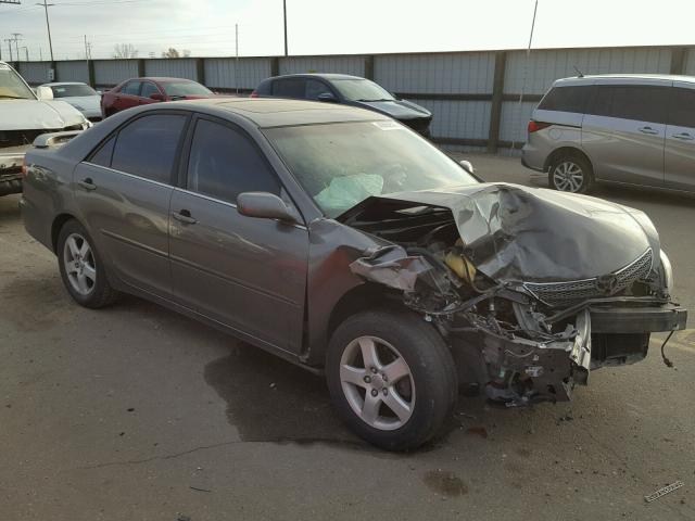 JTDBE32K020066383 - 2002 TOYOTA CAMRY LE GRAY photo 1