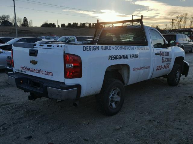 1GCHC24K27E554705 - 2007 CHEVROLET SILVERADO WHITE photo 4