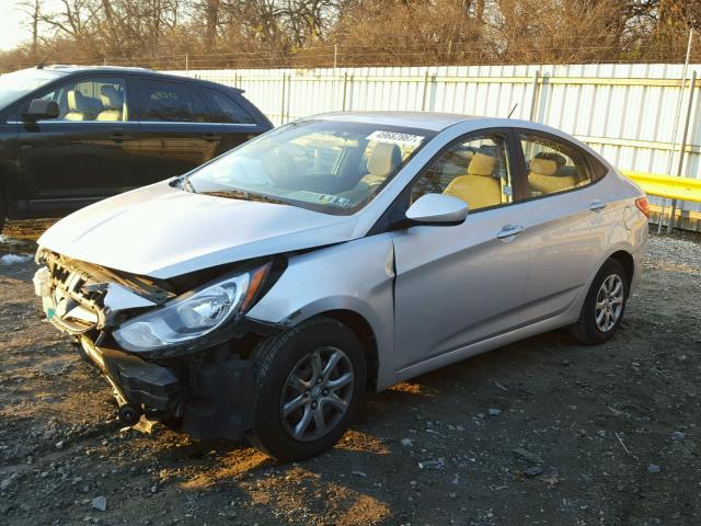 KMHCT4AE7DU509079 - 2013 HYUNDAI ACCENT GLS SILVER photo 2