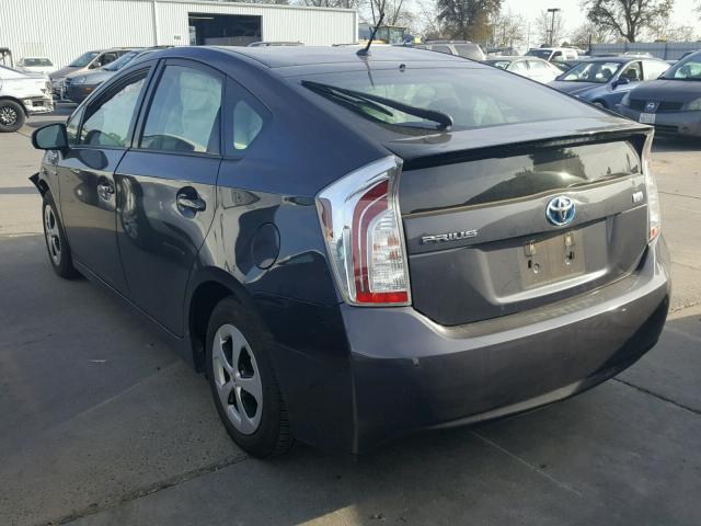 JTDKN3DU5E0371073 - 2014 TOYOTA PRIUS GRAY photo 3