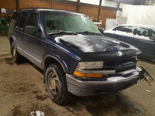 1GNDT13W2Y2166963 - 2000 CHEVROLET BLAZER BLUE photo 1