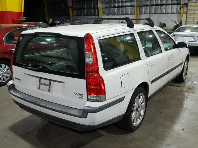 YV1SW53D012077339 - 2001 VOLVO V70 T5 TUR WHITE photo 4