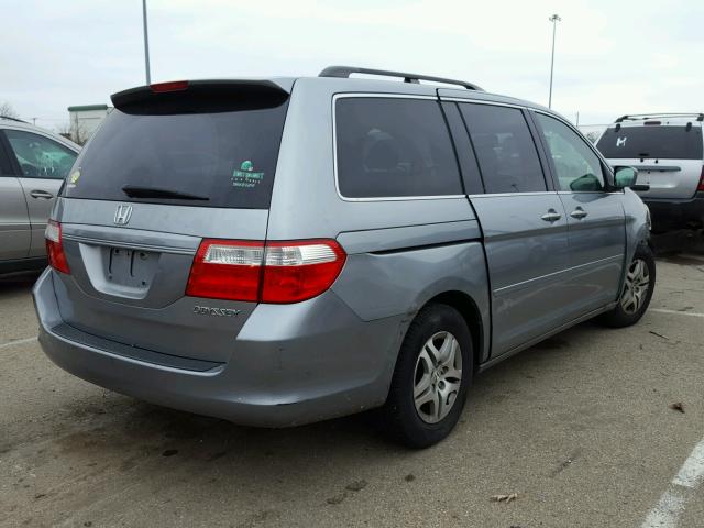 5FNRL38605B066775 - 2005 HONDA ODYSSEY EX SILVER photo 4