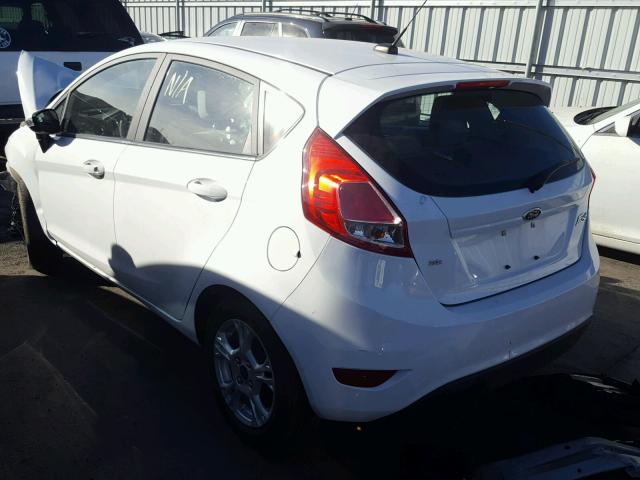 3FADP4EJ5GM136112 - 2016 FORD FIESTA SE WHITE photo 3