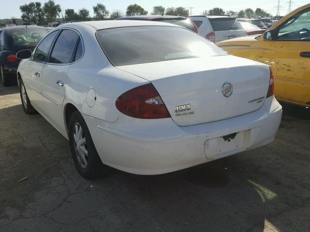 2G4WD582X61117093 - 2006 BUICK LACROSSE C WHITE photo 3