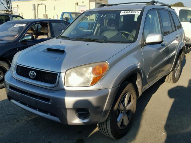 JTEGD20V450083543 - 2005 TOYOTA RAV4 SILVER photo 2