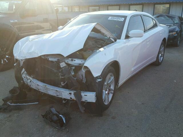 2B3CL3CG8BH516668 - 2011 DODGE CHARGER WHITE photo 2