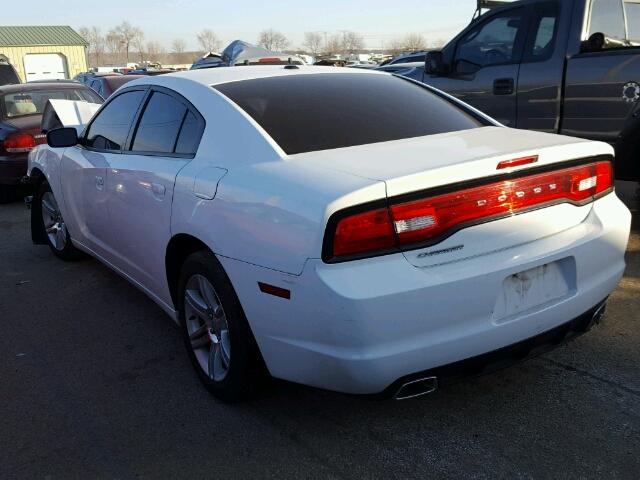 2B3CL3CG8BH516668 - 2011 DODGE CHARGER WHITE photo 3