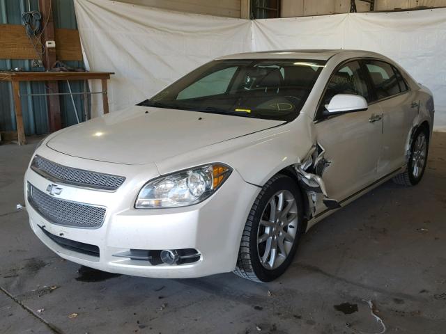 1G1ZE5EU6BF384859 - 2011 CHEVROLET MALIBU LTZ 奶油色 照片 2
