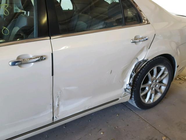 1G1ZE5EU6BF384859 - 2011 CHEVROLET MALIBU LTZ 奶油色 照片 9