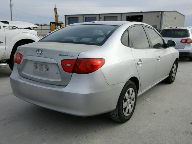 KMHDU46D38U367269 - 2008 HYUNDAI ELANTRA GL SILVER photo 4