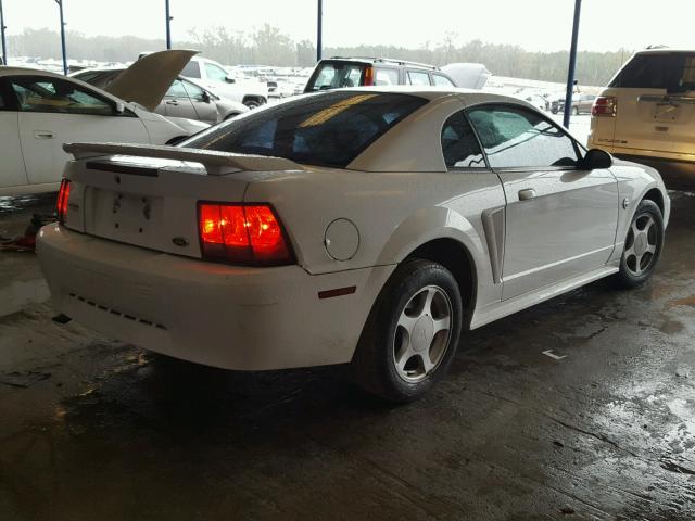 1FAFP40624F152372 - 2004 FORD MUSTANG WHITE photo 4