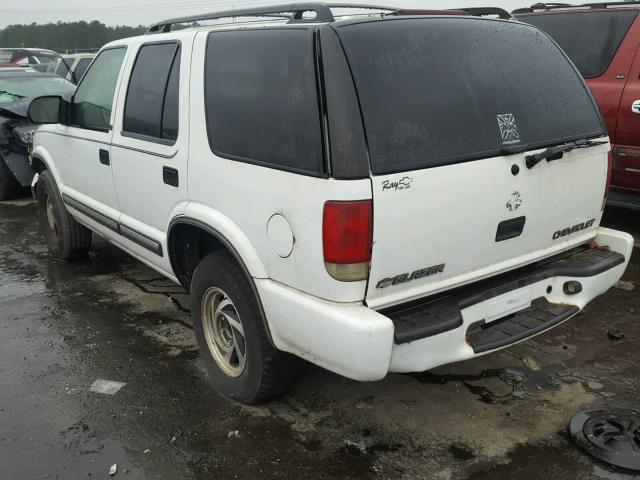 1GNDT13W412167733 - 2001 CHEVROLET BLAZER WHITE photo 3