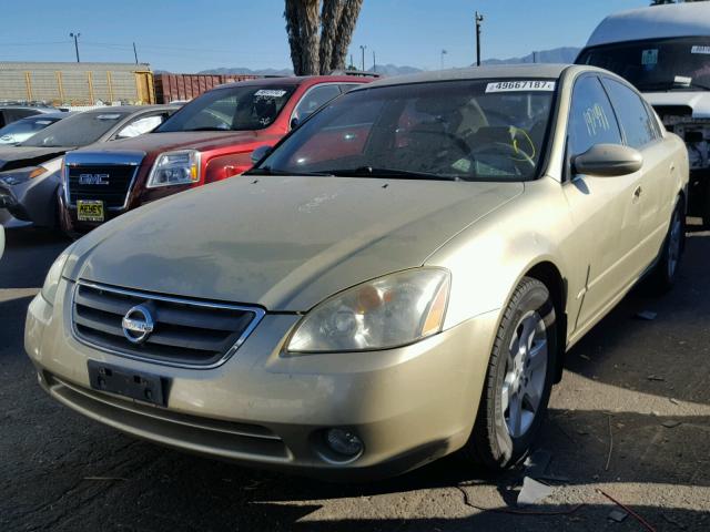 1N4AL11E72C260933 - 2002 NISSAN ALTIMA BAS GOLD photo 2