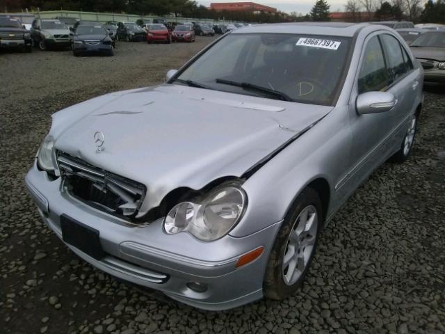 WDBRF92H67F915616 - 2007 MERCEDES-BENZ C 280 4MAT SILVER photo 2