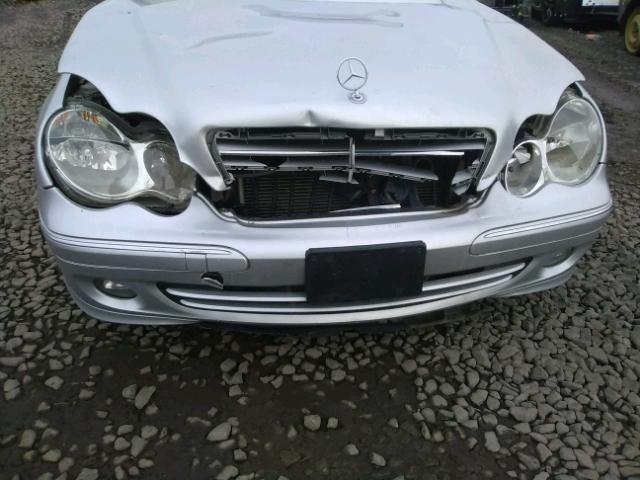 WDBRF92H67F915616 - 2007 MERCEDES-BENZ C 280 4MAT SILVER photo 9