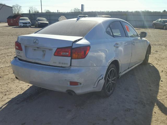 JTHCK262972018196 - 2007 LEXUS IS 250 WHITE photo 4