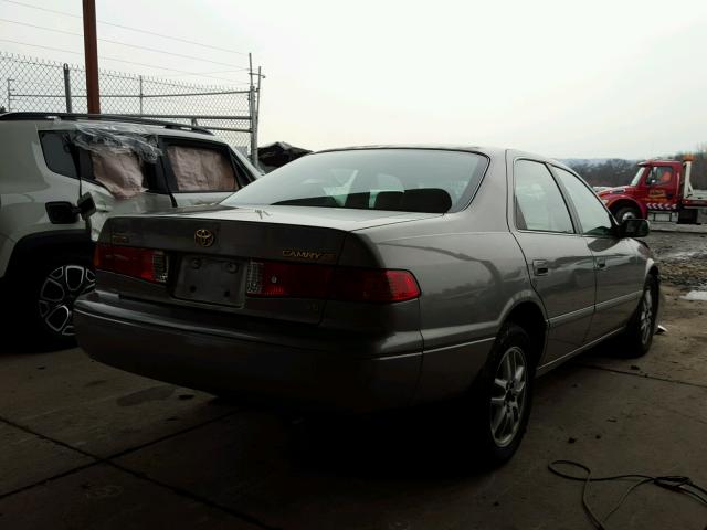 4T1BF28K0YU092364 - 2000 TOYOTA CAMRY LE ნაცრისფერი ფოტო 4