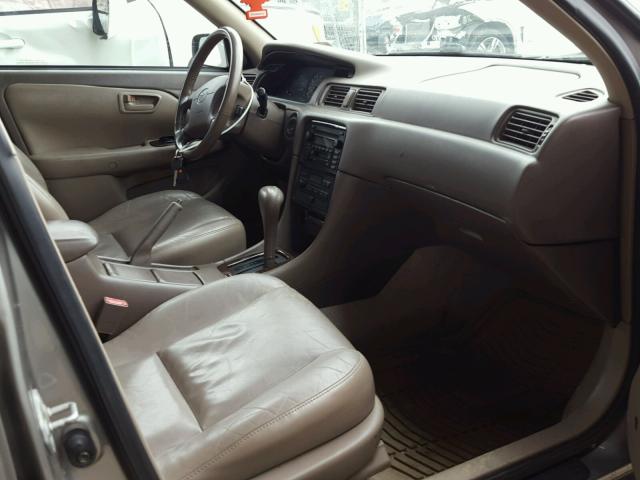 4T1BF28K0YU092364 - 2000 TOYOTA CAMRY LE ნაცრისფერი ფოტო 5