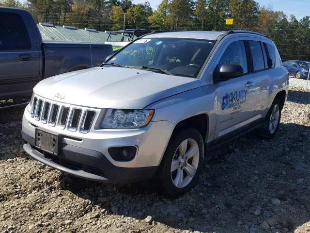1J4NF1FB4BD251872 - 2011 JEEP COMPASS SP 银色 照片 2