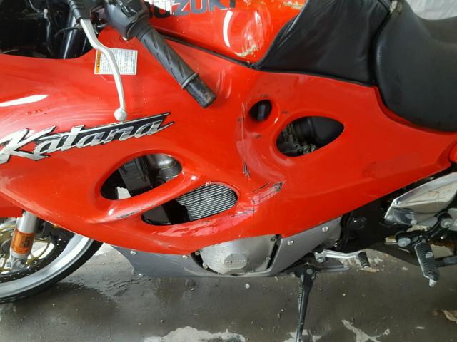 JS1GN79A2X2101456 - 1999 SUZUKI GSX600 F RED photo 7