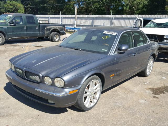 SAJEA73B04TG10675 - 2004 JAGUAR XJR S GRAY photo 2