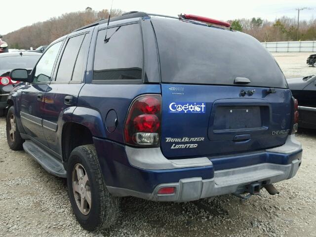 1GNDT13S922191427 - 2002 CHEVROLET TRAILBLAZE BLUE photo 3