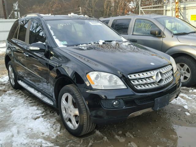 4JGBB75E96A029527 - 2006 MERCEDES-BENZ ML 500 BLACK photo 1