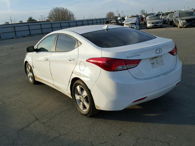 5NPDH4AE0DH345288 - 2013 HYUNDAI ELANTRA GL WHITE photo 3