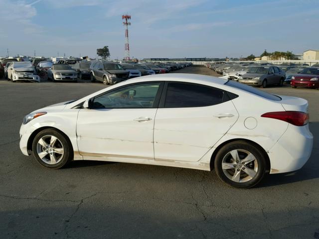 5NPDH4AE0DH345288 - 2013 HYUNDAI ELANTRA GL WHITE photo 9