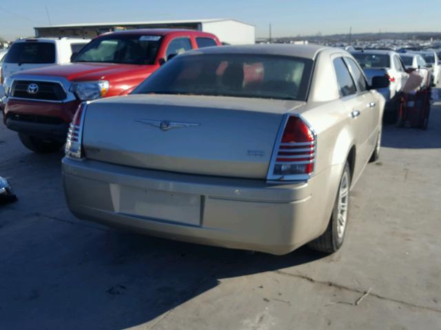 2C3KA43R26H243664 - 2006 CHRYSLER 300 SILVER photo 4