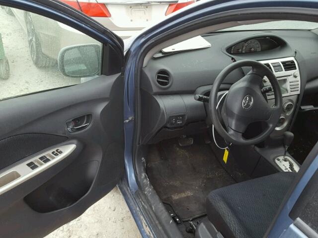 JTDBT923681286826 - 2008 TOYOTA YARIS BLUE photo 9