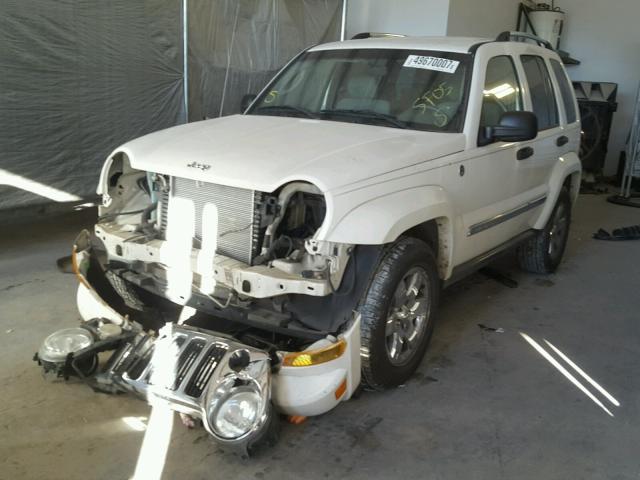 1J4GL58K45W533105 - 2005 JEEP LIBERTY LI WHITE photo 2