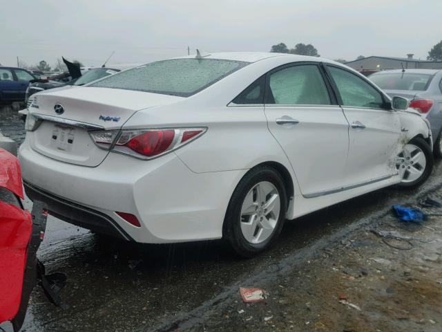 KMHEC4A4XBA011280 - 2011 HYUNDAI SONATA HYB WHITE photo 4