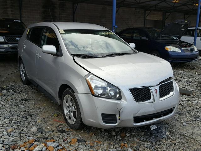 5Y2SM6E00AZ404650 - 2010 PONTIAC VIBE SILVER photo 1