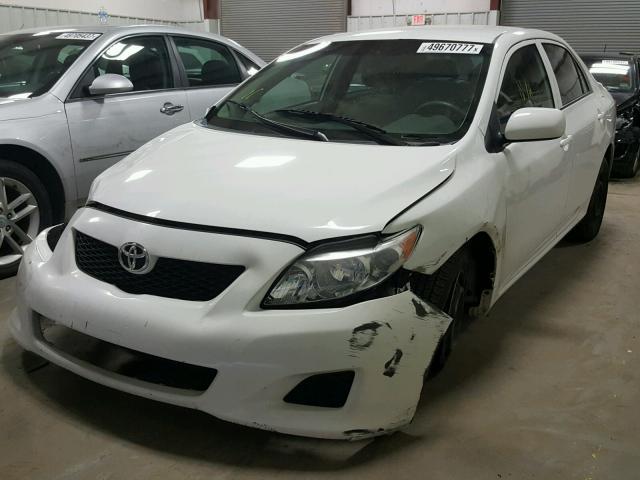 1NXBU40E89Z109520 - 2009 TOYOTA COROLLA BA WHITE photo 2