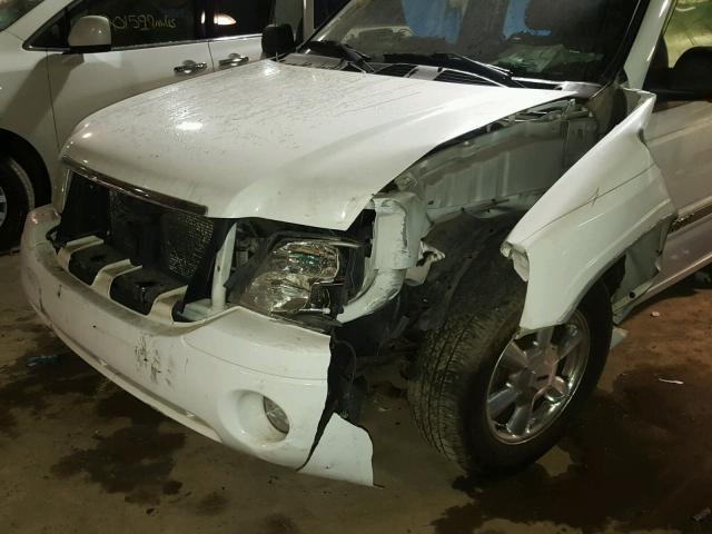 1GKDT13S352222883 - 2005 GMC ENVOY WHITE photo 9