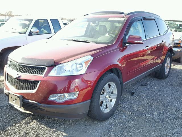 1GNLVGED2AJ233075 - 2010 CHEVROLET TRAVERSE L RED photo 2