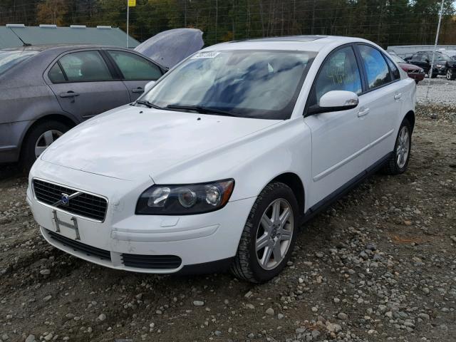 YV1MS390372314654 - 2007 VOLVO S40 2.4I WHITE photo 2