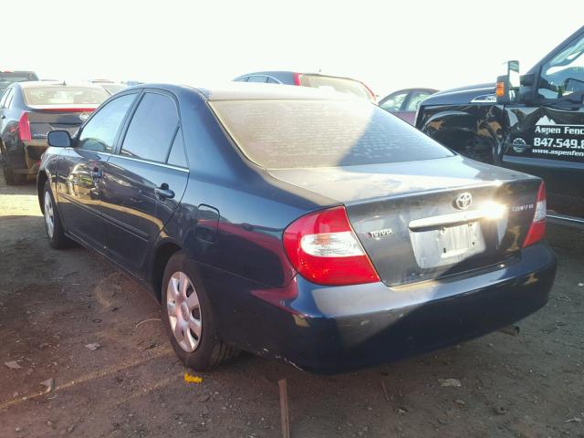 4T1BE32K03U203344 - 2003 TOYOTA CAMRY LE BLUE photo 3