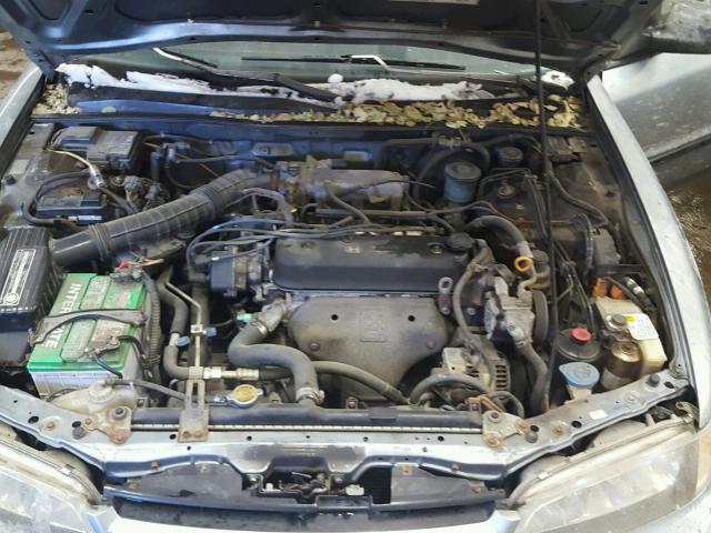 1HGCD5517RA109774 - 1994 HONDA ACCORD DX BLUE photo 7