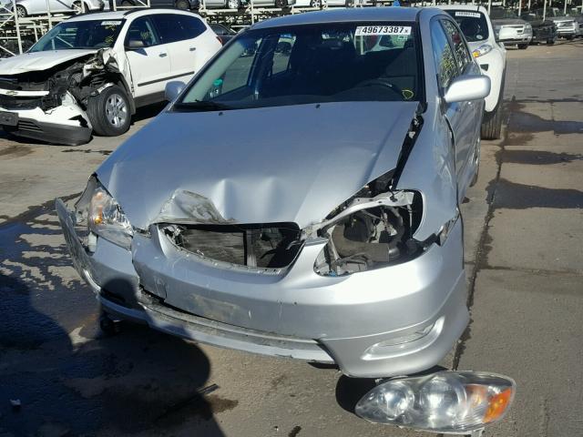 1NXBR32E08Z012318 - 2008 TOYOTA COROLLA CE SILVER photo 2