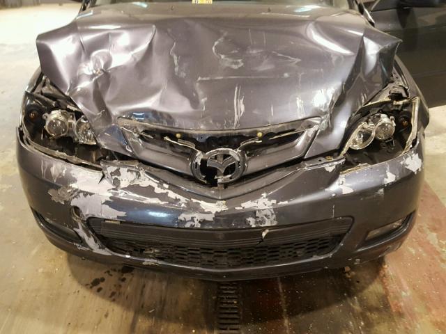 JM1BK344081133770 - 2008 MAZDA 3 HATCHBAC BLACK photo 7