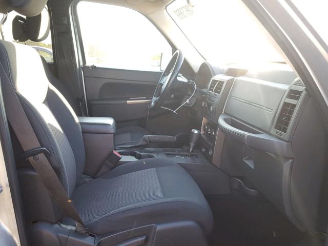 1J4PN3GK9AW151033 - 2010 JEEP LIBERTY RE SILVER photo 5