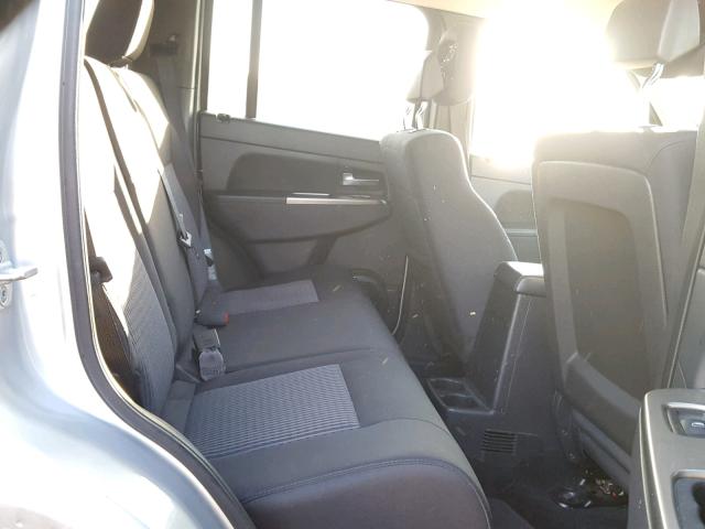 1J4PN3GK9AW151033 - 2010 JEEP LIBERTY RE SILVER photo 6