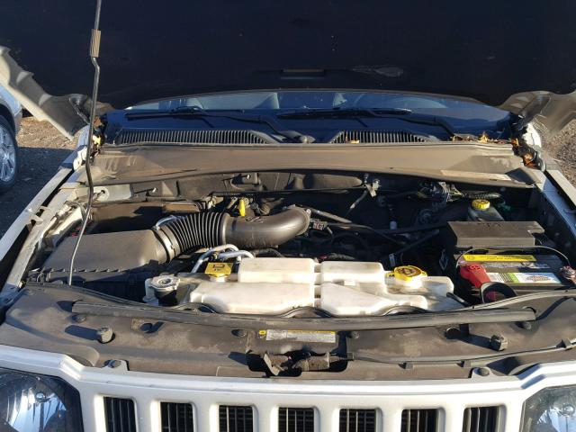 1J4PN3GK9AW151033 - 2010 JEEP LIBERTY RE SILVER photo 7