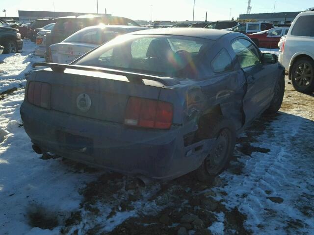 1ZVHT82H775210360 - 2007 FORD MUSTANG GT BLUE photo 4