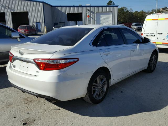 4T1BF1FK6GU262187 - 2016 TOYOTA CAMRY LE თეთრი ფოტო 4