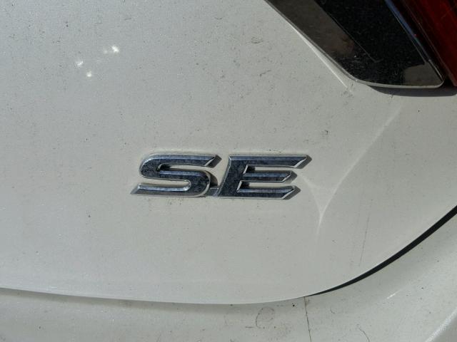 4T1BF1FK6GU262187 - 2016 TOYOTA CAMRY LE თეთრი ფოტო 9